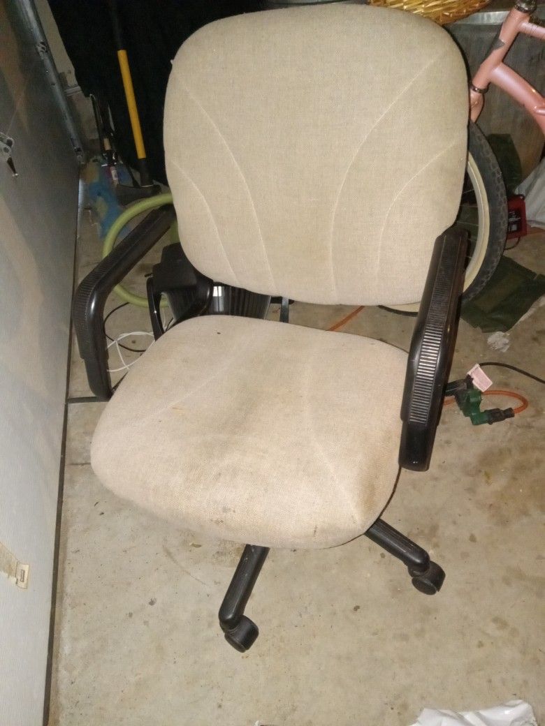 Free Chair