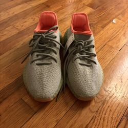 Yeezy 350 Desert Sage Brand New Size 8