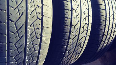 225 65 17 three good car tires $20 each