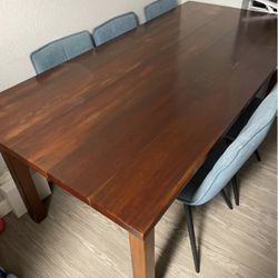 6 Person Dining Table 