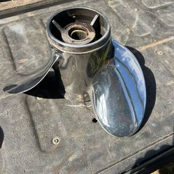 Yamaha stiletto Prop 14x21