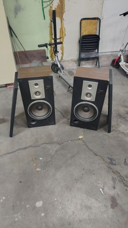 Technics SB-L52 speakers