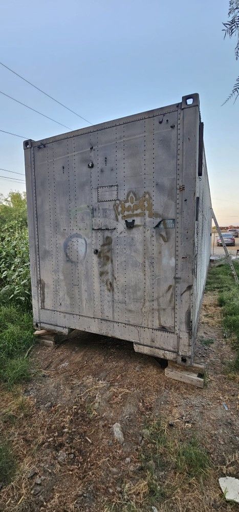 40ft Container Storage Shed Freeeee Delivery