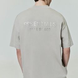 ESSENTIALS Classic Tee