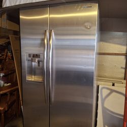 Samsung Refrigerator 