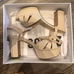 Women’s Shoe Size 9 SCHUTZ