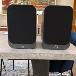 Q Acoustics 3020  Bookshelf Speakers 