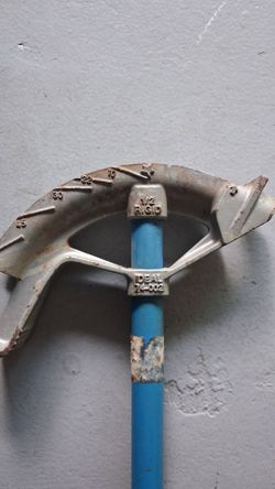 Pipe bender
