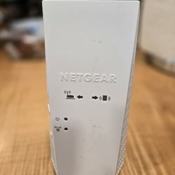 NETGEAR WiFi Mesh Range Extender EX6400 