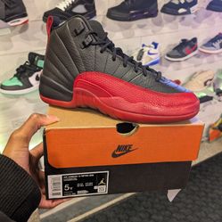 Jordan 12 Retro Flu Game Size 5.5y,6.5y