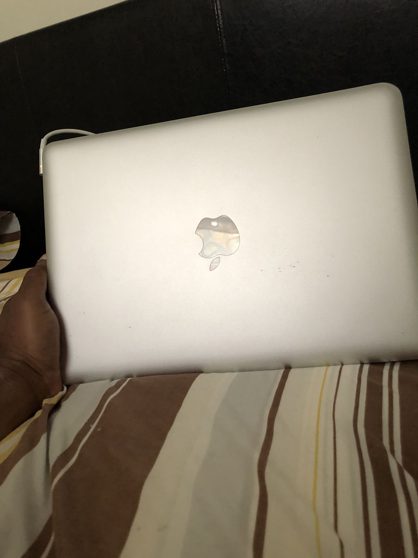 Apple laptop Mac Pro 500 GB