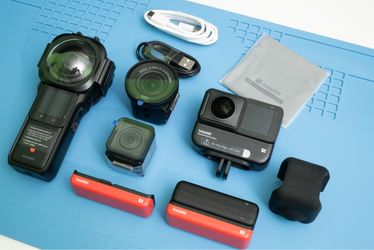 Insta360 Creator Vlog BTS Bundle One RS 1-Inch 360 and Twin Edition 4k Lens