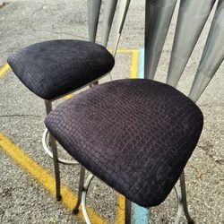 El Dorado counter height bar swivel solid stools  Like new! There are- 2! Best Offer Takes Them!