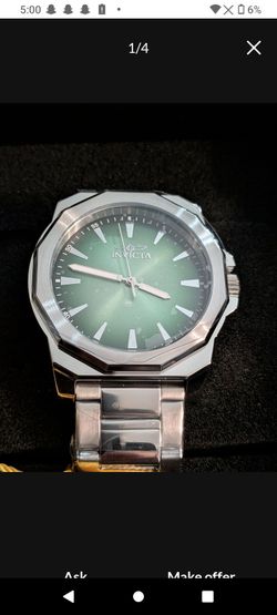 The invicta Speedway quartz green dial mens watch