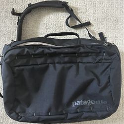 Patagonia Tres 25L Pack Messenger Bag