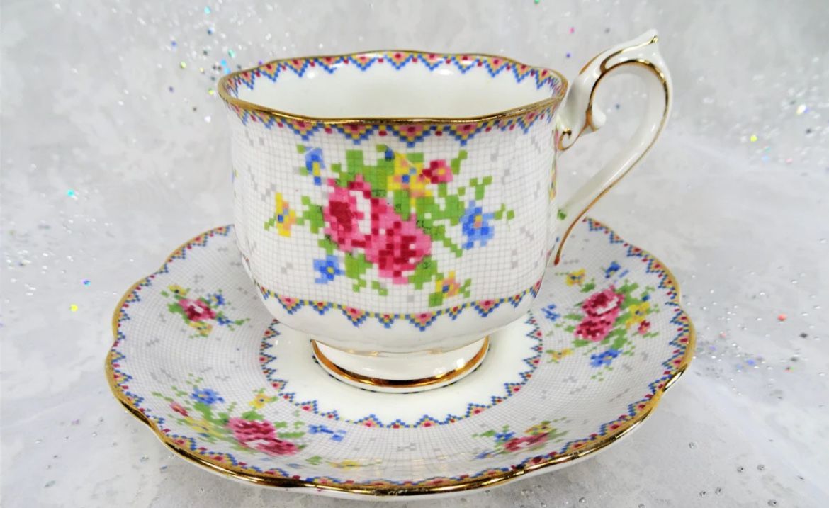 China Tea Cup Royal Albert Petit Point