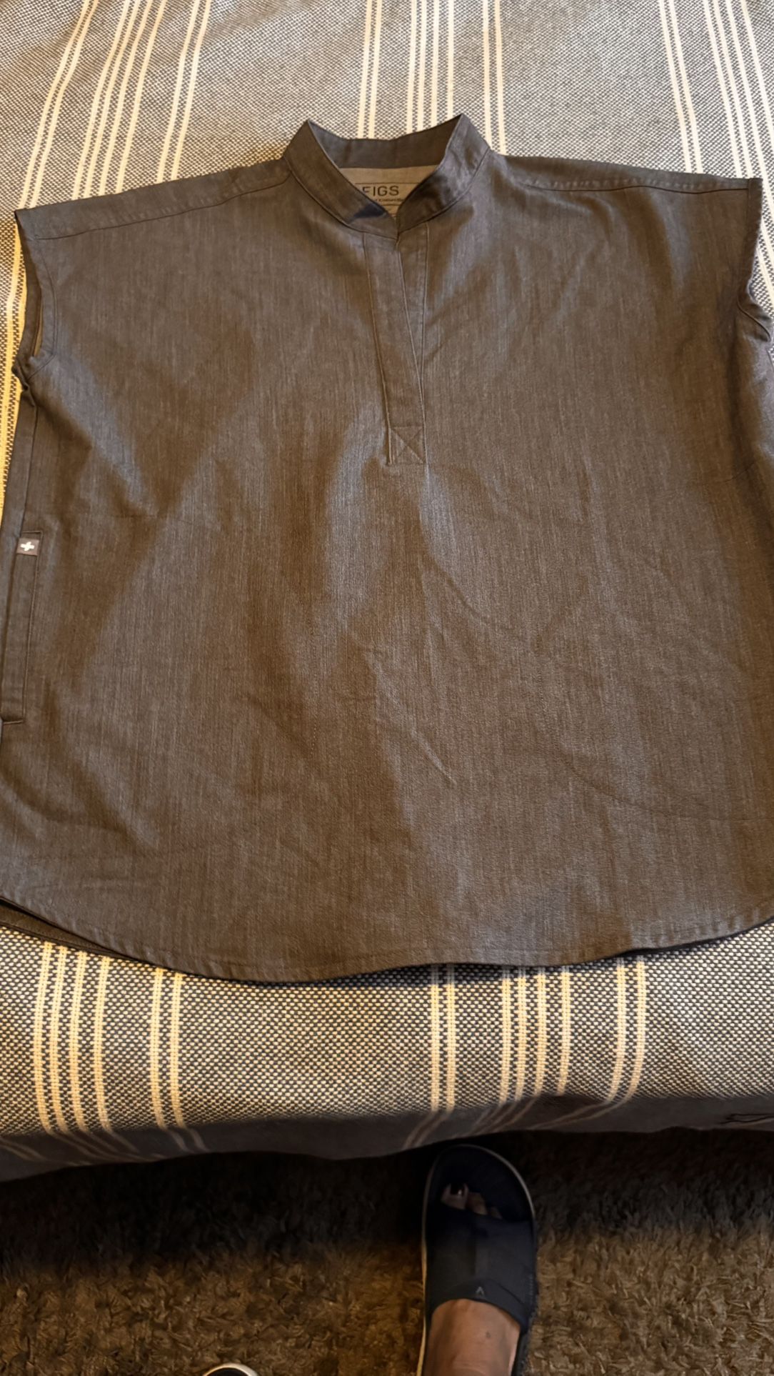 FIGS SCRUBS : blouse xs Rafaela, Pants Small Petite Jogger