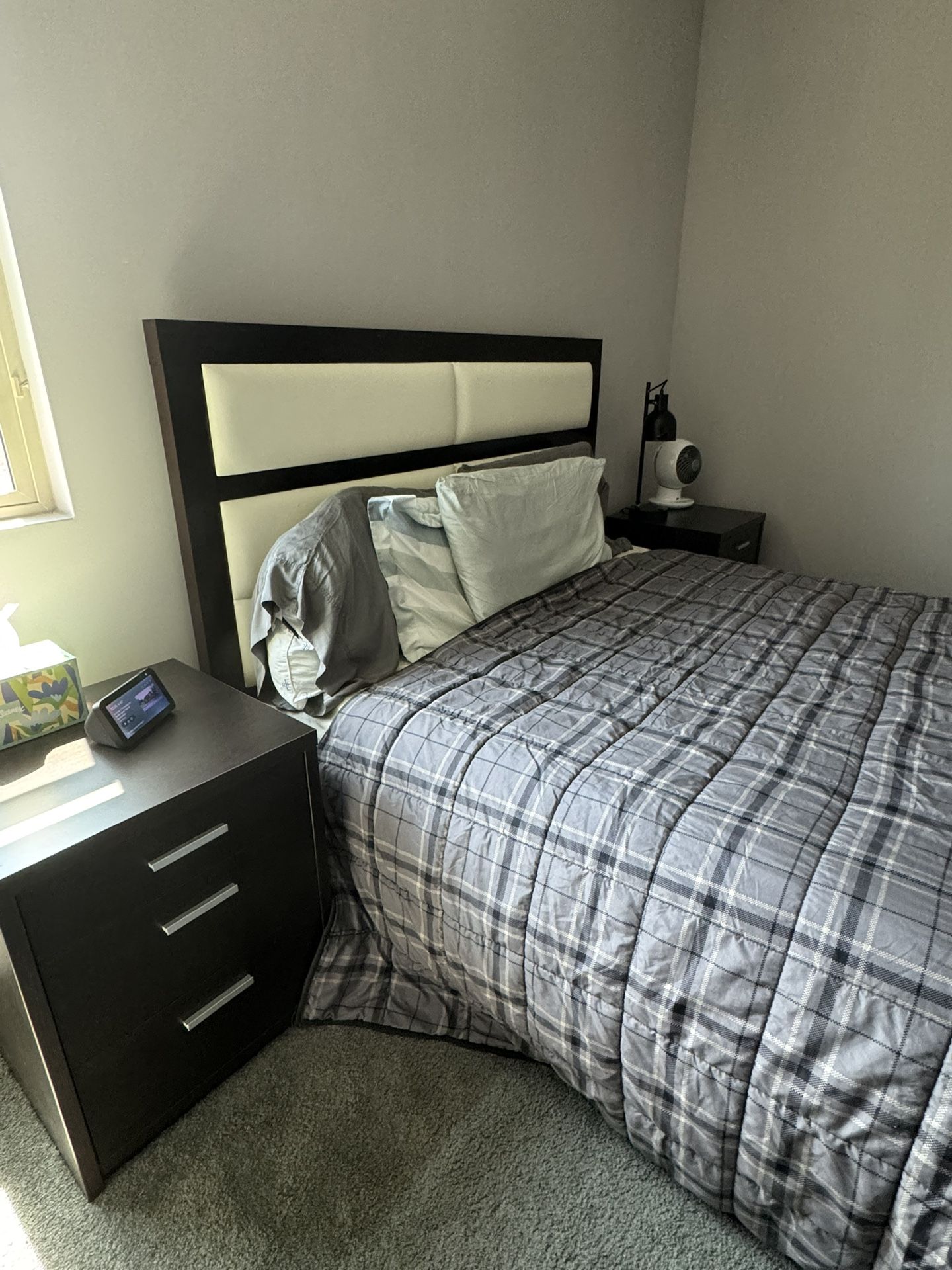 Modern 5 Piece Bedroom Furniture Set