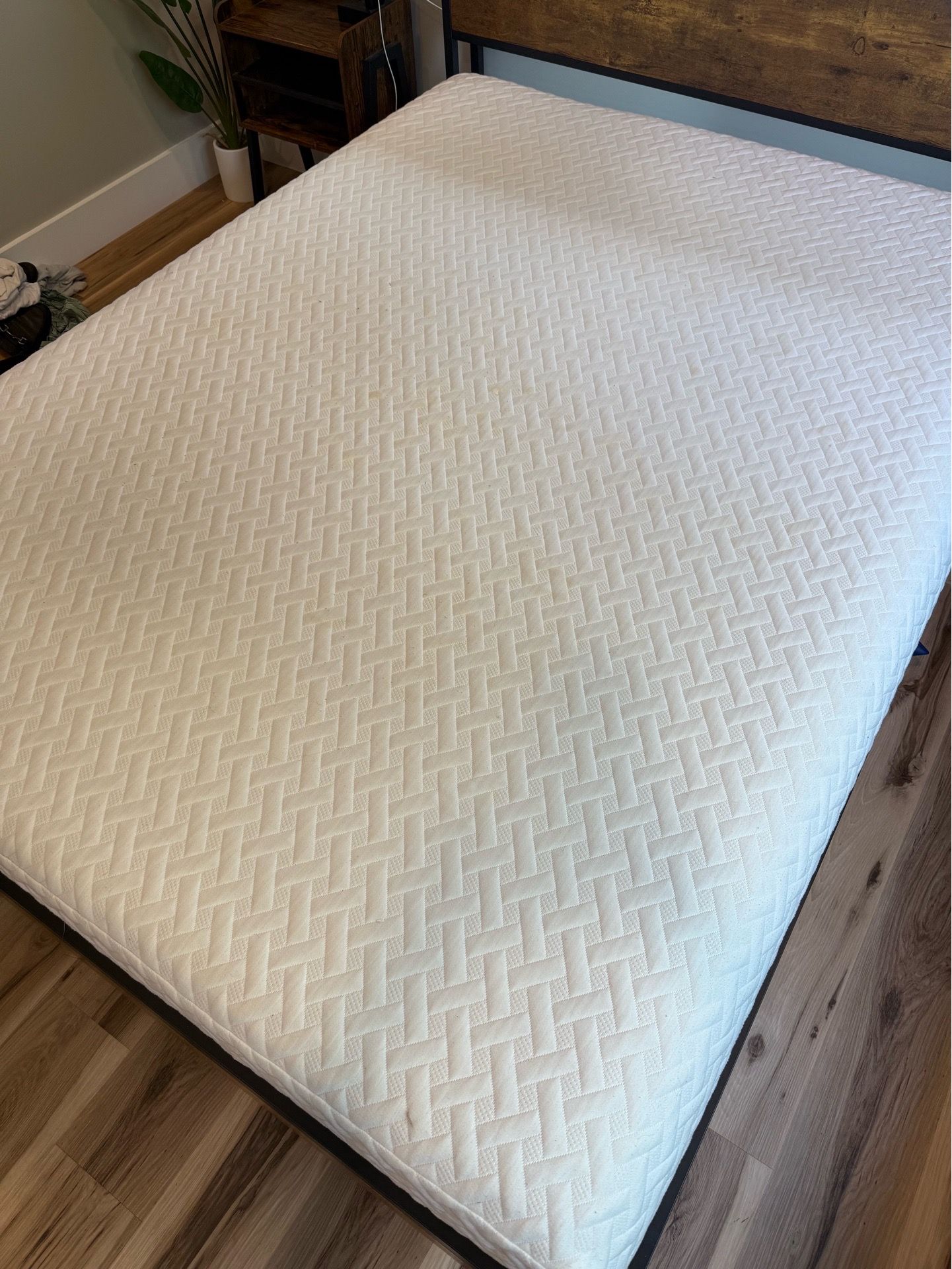 Free queen mattress