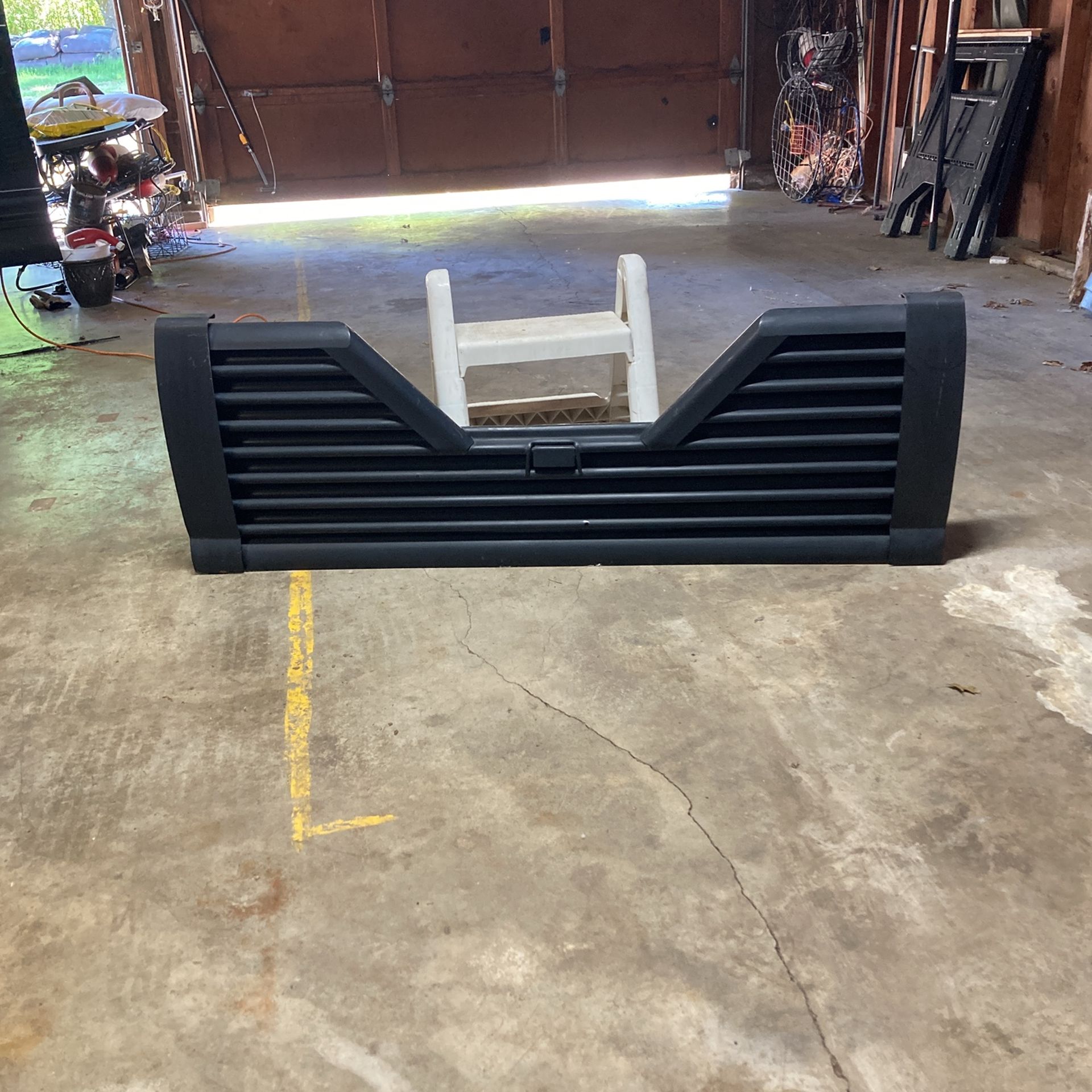 Tailgate To Haul A Fifth Wheel Came Off GMC