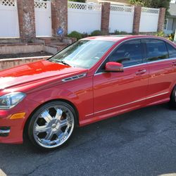 Mercedes Benz C250, Low Miles, Clean Title, Smogged, 20"rims, Runs And Drives Great 
