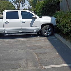 Chevy Silverado 1500 Ext Cab 2016 White V8 5.3 