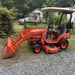Kubota 4x4 Tractor/ Mower 