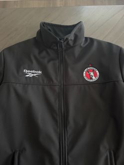 Chamarra de los Xolos de Tijuana para hombre.