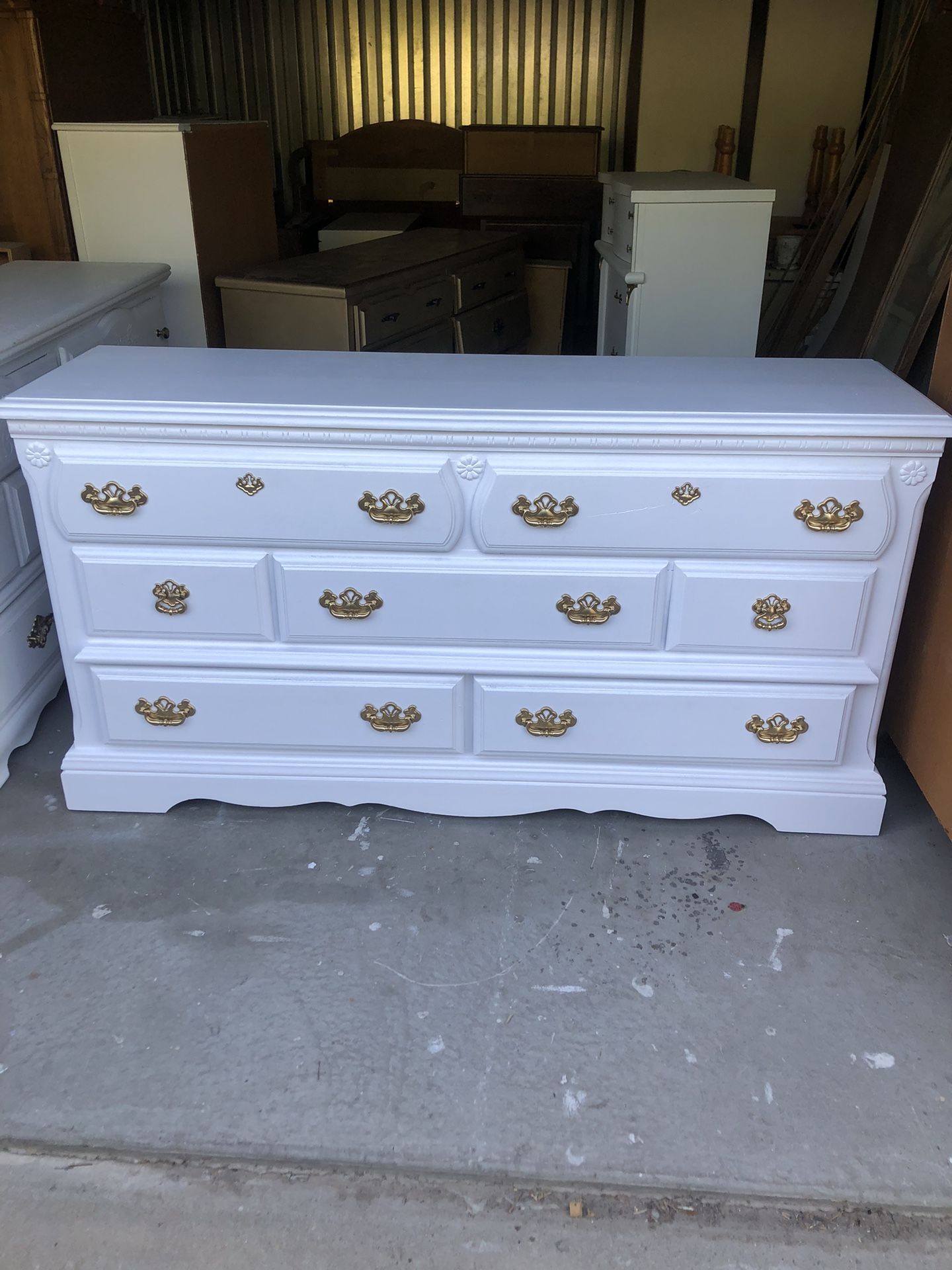 White 7 Drawer Dresser