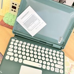 Smart Keyboard Case with Touchpad – NEW