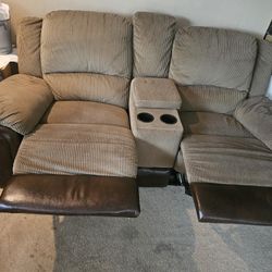 Recliners couches 