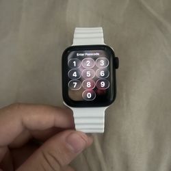 Apple Watch SE (2nd Generation)