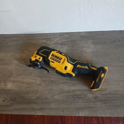 Multitool Dewalt 