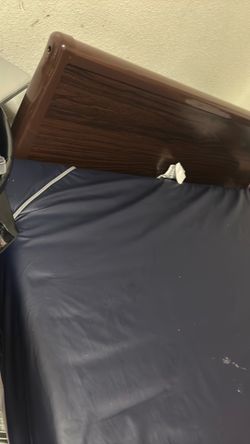 Hospital bed, queen size