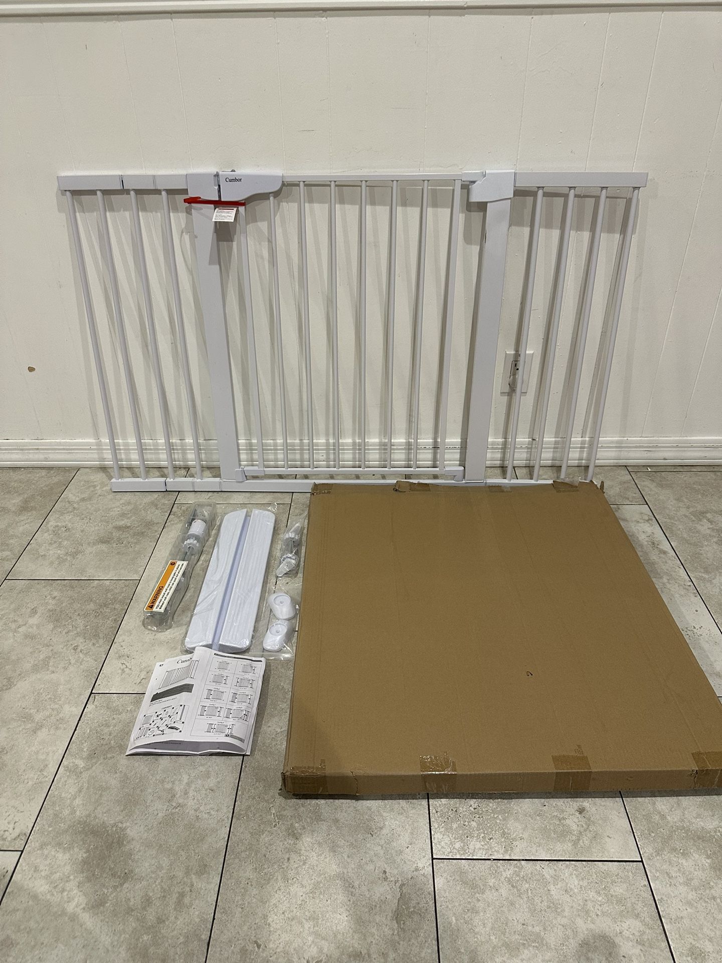 Extra Wide Pet Gate / Baby Gate - Fits Openings 29.7” - 54.2”