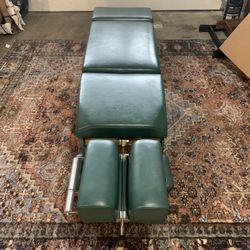 Chiropractic Table – Professional Grade