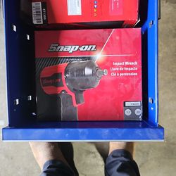 Snap-on 3/8 Air Impact Drill Brand New