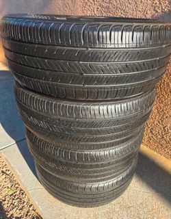 Set Of 4 215/55R17