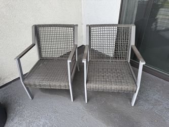 2 Outdoor/Patio Chairs
