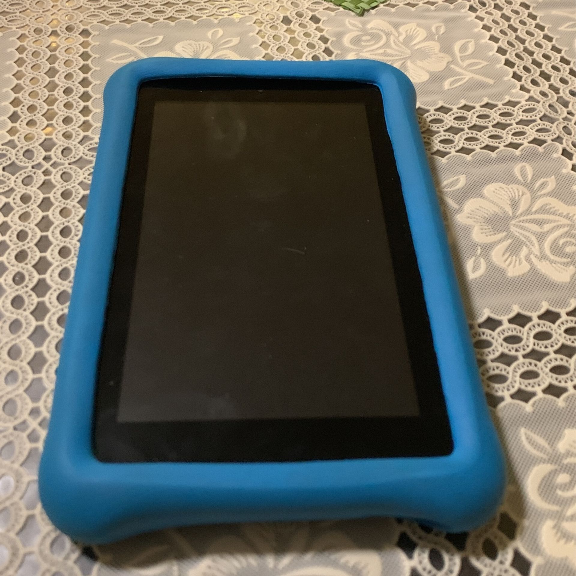 Amazon Kindle Fire 7 With Case