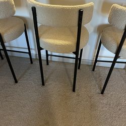 Beige Countertop Barstools – Set of 3