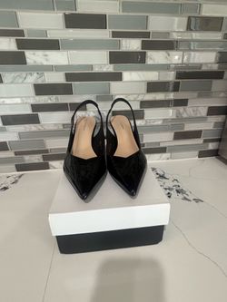 Xin jing shoes heels size 9 black like new
