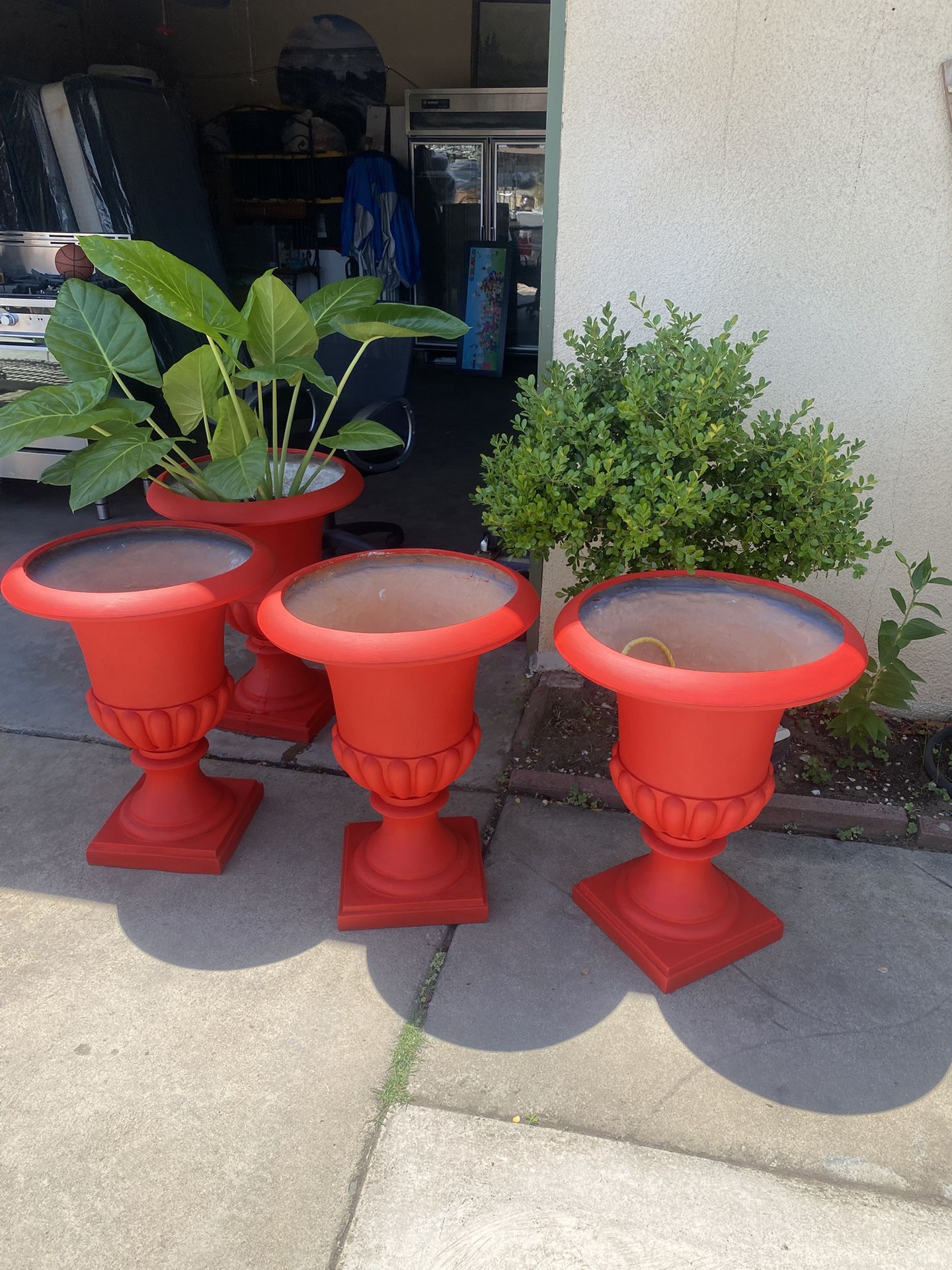 Ceramic Plant Stand Heavy 4