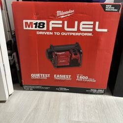 New Milwaukee 2 Gallon Air Compressor And Battery