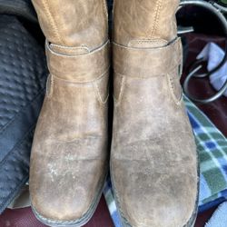 Boots Size 91/2 M Men’s 