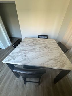 Dining room set