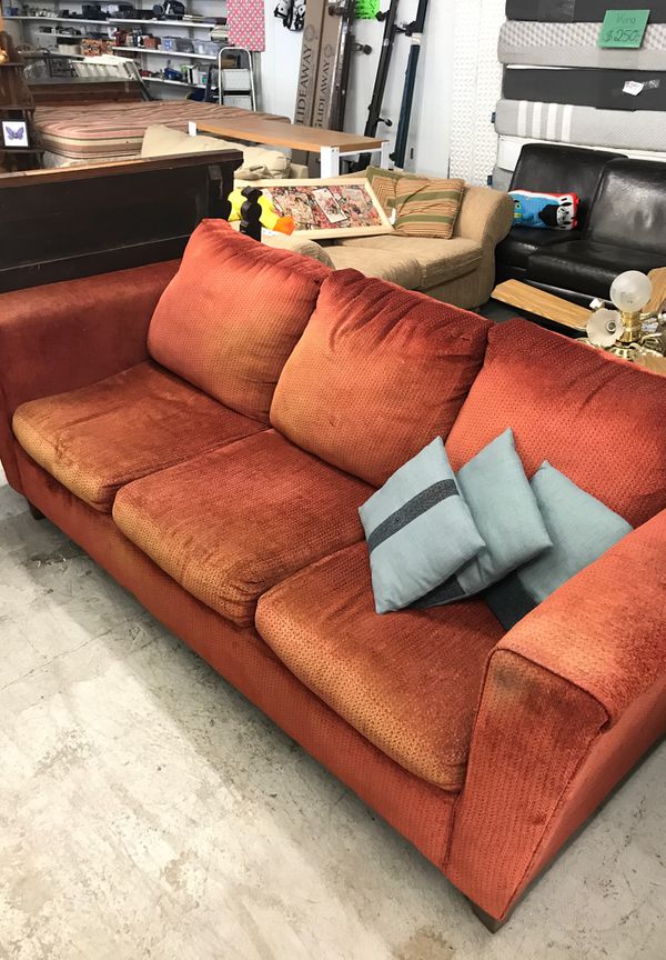 Rust colored couch super comfy for Sale in Collinsville