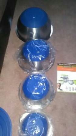 8 piece mixing bowl set * Wolf Gang Puck Brand! BRAND NEW