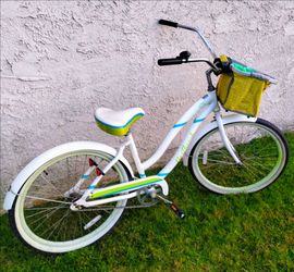 Women's North rock OC 26" a each cruiser bike bicicleta basket