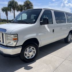 2012 FORD E350 15- Passenger Van 